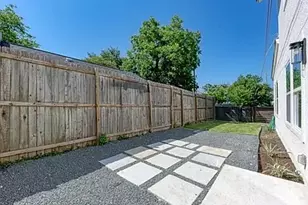 201 W Mockingbird Ln, Austin, TX 78745 - Photo 31