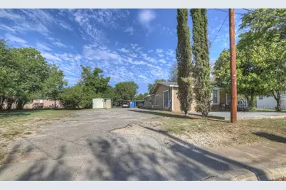 512 Valley Street, San Marcos, TX 78666 - Photo 5