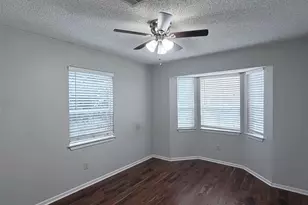 570 W Keanahalululu Ln, Bastrop, TX 78602 - Photo 19