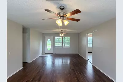 570 W Keanahalululu Lane, Bastrop, TX 78602 - Photo 3