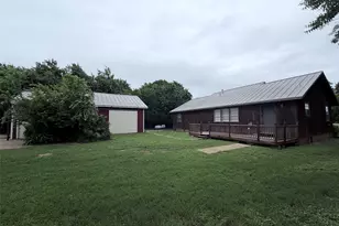 570 W Keanahalululu Ln, Bastrop, TX 78602 - Photo 23