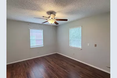 570 W Keanahalululu Lane, Bastrop, TX 78602 - Photo 11