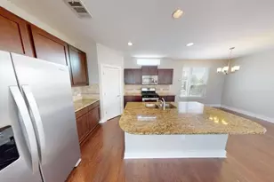 2021 Geniveive Ln, Austin, TX 78741 - Photo 11