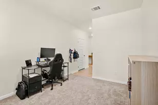 148 Hidalgo Ln, Elgin, TX 78621 - Photo 21