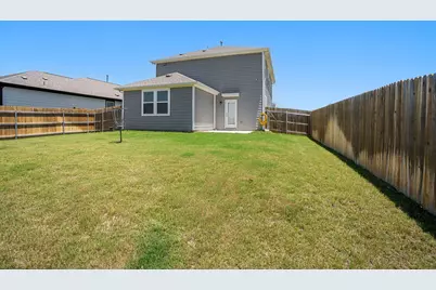 148 Hidalgo Lane, Elgin, TX 78621 - Photo 33