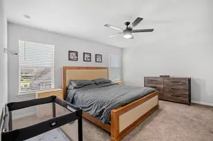 148 Hidalgo Ln, Elgin, TX 78621 - Photo 25