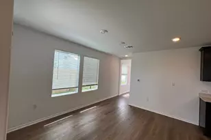 7221 Spotted Leaf Wy, Del Valle, TX 78617 - Photo 11