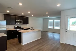 7221 Spotted Leaf Wy, Del Valle, TX 78617 - Photo 5