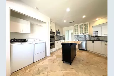 10431 Scotland Well Drive, Austin, TX 78750 - Photo 13