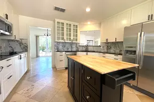 10431 Scotland Well Dr, Austin, TX 78750 - Photo 9