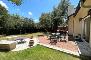 10431 Scotland Well Dr, Austin, TX 78750 - Photo 37