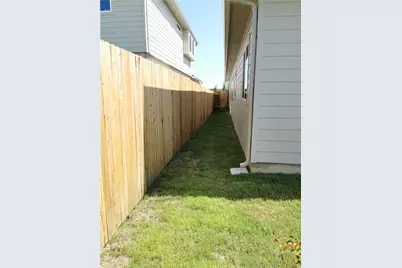 10504 Alemoor Drive, Austin, TX 78747 - Photo 17