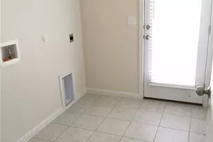 10504 Alemoor Dr, Austin, TX 78747 - Photo 9