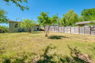 1719 Adina St, Austin, TX 78721 - Photo 3
