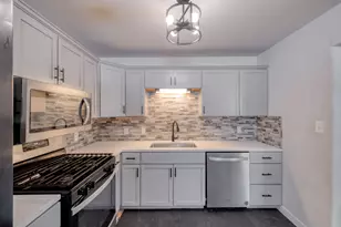 1719 Adina St, Austin, TX 78721 - Photo 9