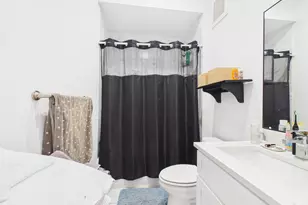 1010 W 26th St, Austin, TX 78705 - Photo 9