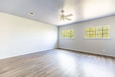 1422 Meadow Parkway, San Marcos, TX 78666 - Photo 19