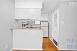 1111 W 10th St, Austin, TX 78703 - Photo 3