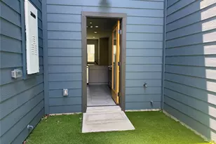 9015 Cattle Baron Path, Austin, TX 78747 - Photo 25