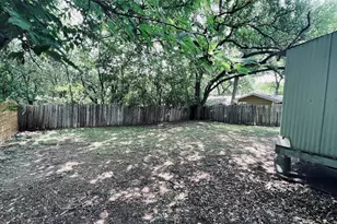 703 Upson St, Austin, TX 78703 - Photo 9