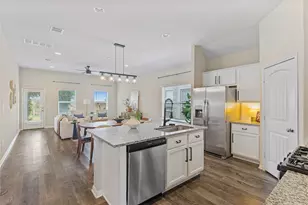 152 Marienfeld Ln, Georgetown, TX 78626 - Photo 11