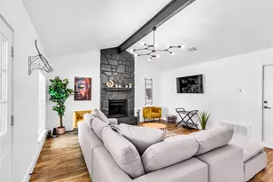 5106 Lambs Ln, Austin, TX 78744 - Photo 9