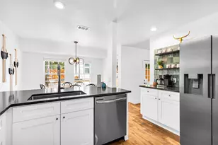 5106 Lambs Ln, Austin, TX 78744 - Photo 15