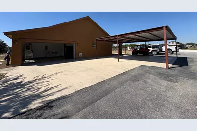 10817 County Road 272, Bertram, TX 78605 - Photo 5