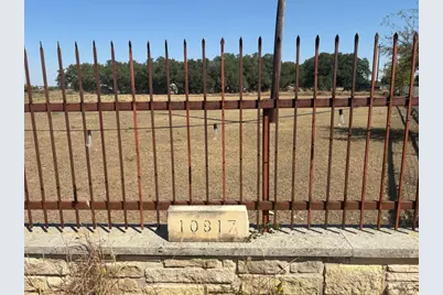 10817 County Road 272, Bertram, TX 78605 - Photo 3