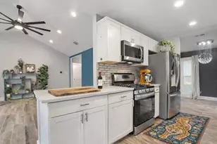 10129 Aspen St, Austin, TX 78758 - Photo 9