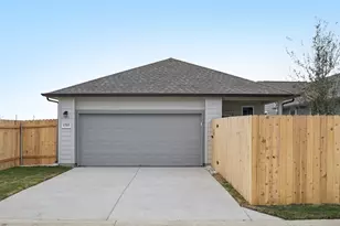 367 Porter Country Pkwy, Buda, TX 78610 - Photo 13