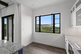 211 Honey Creek Ct, Austin, TX 78738 - Photo 11