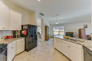 135 Tailwind Dr, Kyle, TX 78640 - Photo 9