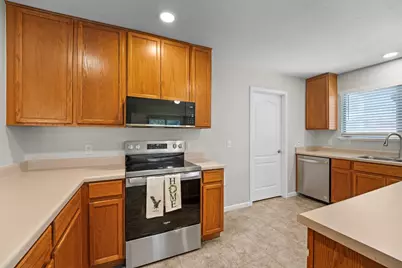 300 Leanne Drive, Georgetown, TX 78633 - Photo 17