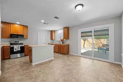 300 Leanne Drive, Georgetown, TX 78633 - Photo 9