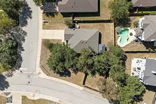 300 Leanne Dr, Georgetown, TX 78633 - Photo 5