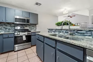 12307 Emery Oaks Rd, Austin, TX 78758 - Photo 15