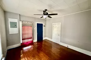 711 N Bishop St, San Marcos, TX 78666 - Photo 9