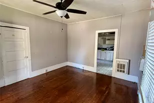 711 N Bishop St, San Marcos, TX 78666 - Photo 7