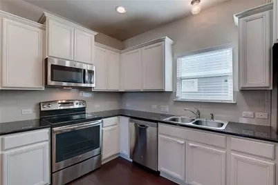 18418 Mammoth Cave Boulevard, Pflugerville, TX 78660 - Photo 7