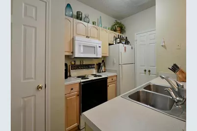 3001 Cedar Street #117, Austin, TX 78705 - Photo 9