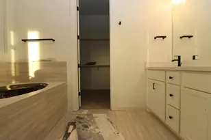 394 Bishop Wood Rd, Dripping Springs, TX 78620 - Photo 7