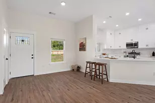 17701 Village Dr, Dripping Springs, TX 78620 - Photo 7