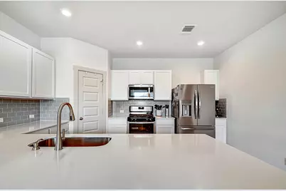 228 Greens Bayou Trail, Hutto, TX 78634 - Photo 7