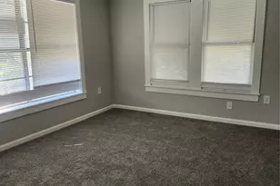 130 Olive St, San Marcos, TX 78666 - Photo 5