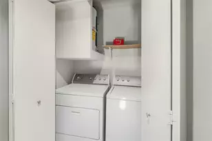 2002 Millay Dr, Austin, TX 78752 - Photo 23