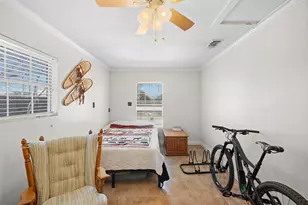 1479 E Hempstead St, Giddings, TX 78942 - Photo 25