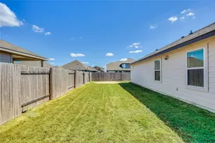 100 Contrada Grace Ln, Hutto, TX 78634 - Photo 33