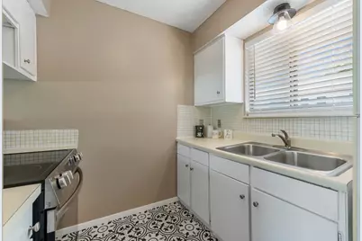 500 E Riverside Drive #119, Austin, TX 78704 - Photo 5