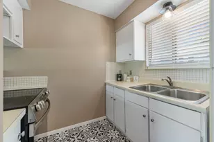 500 E Riverside Dr, Austin, TX 78704 - Photo 5